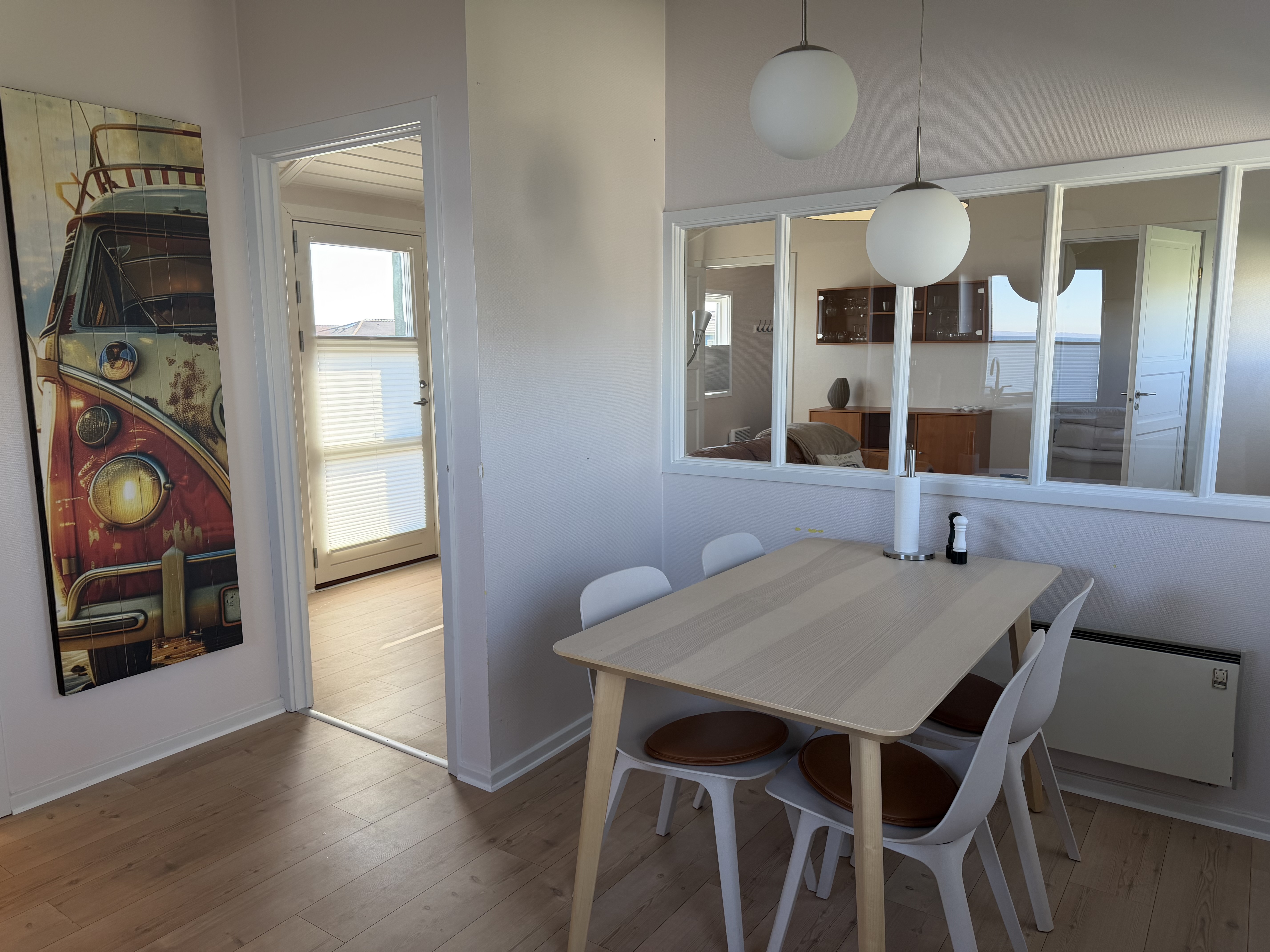 Senior Cabin dining table