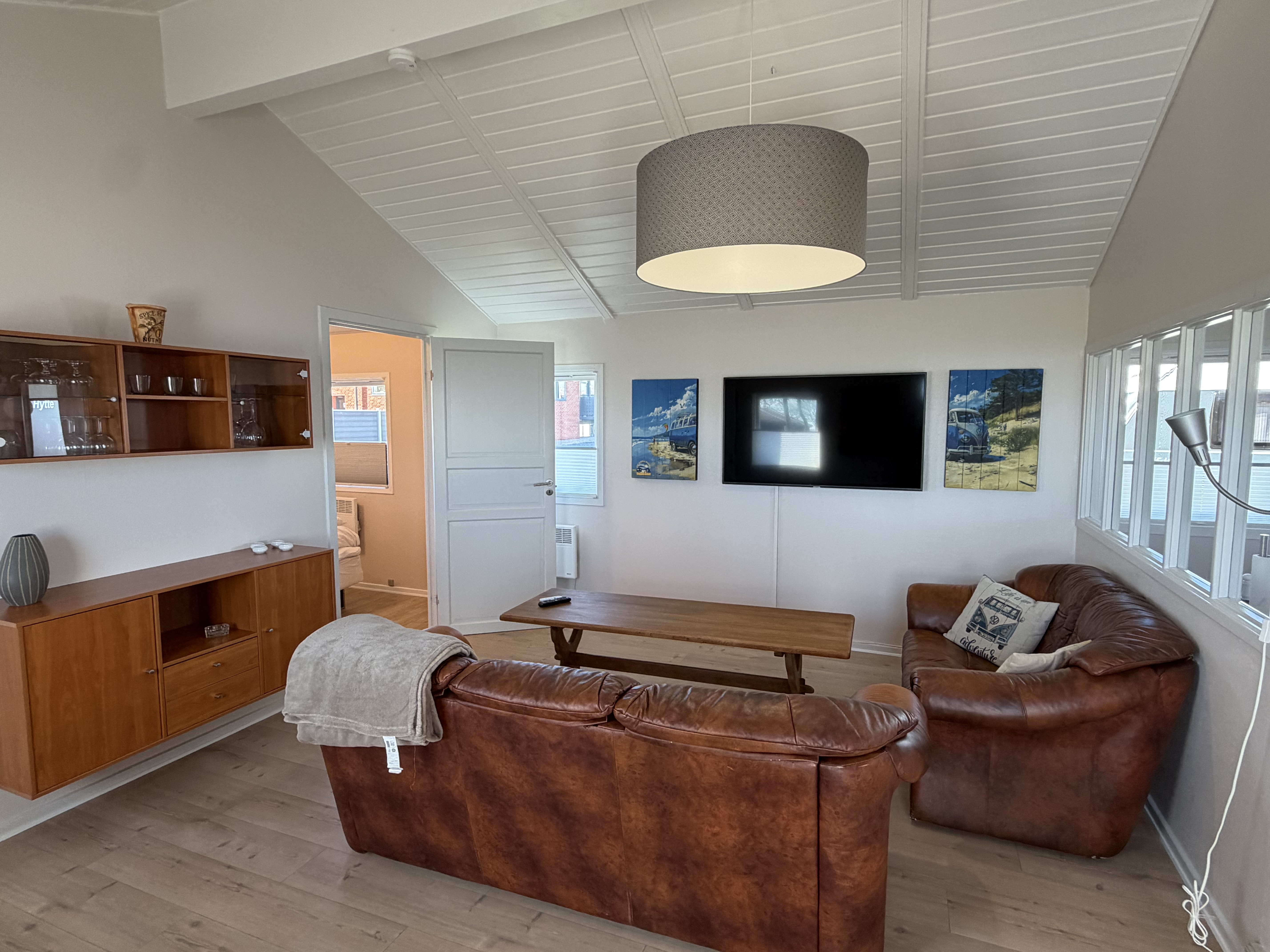 Senior Cabin living room 2