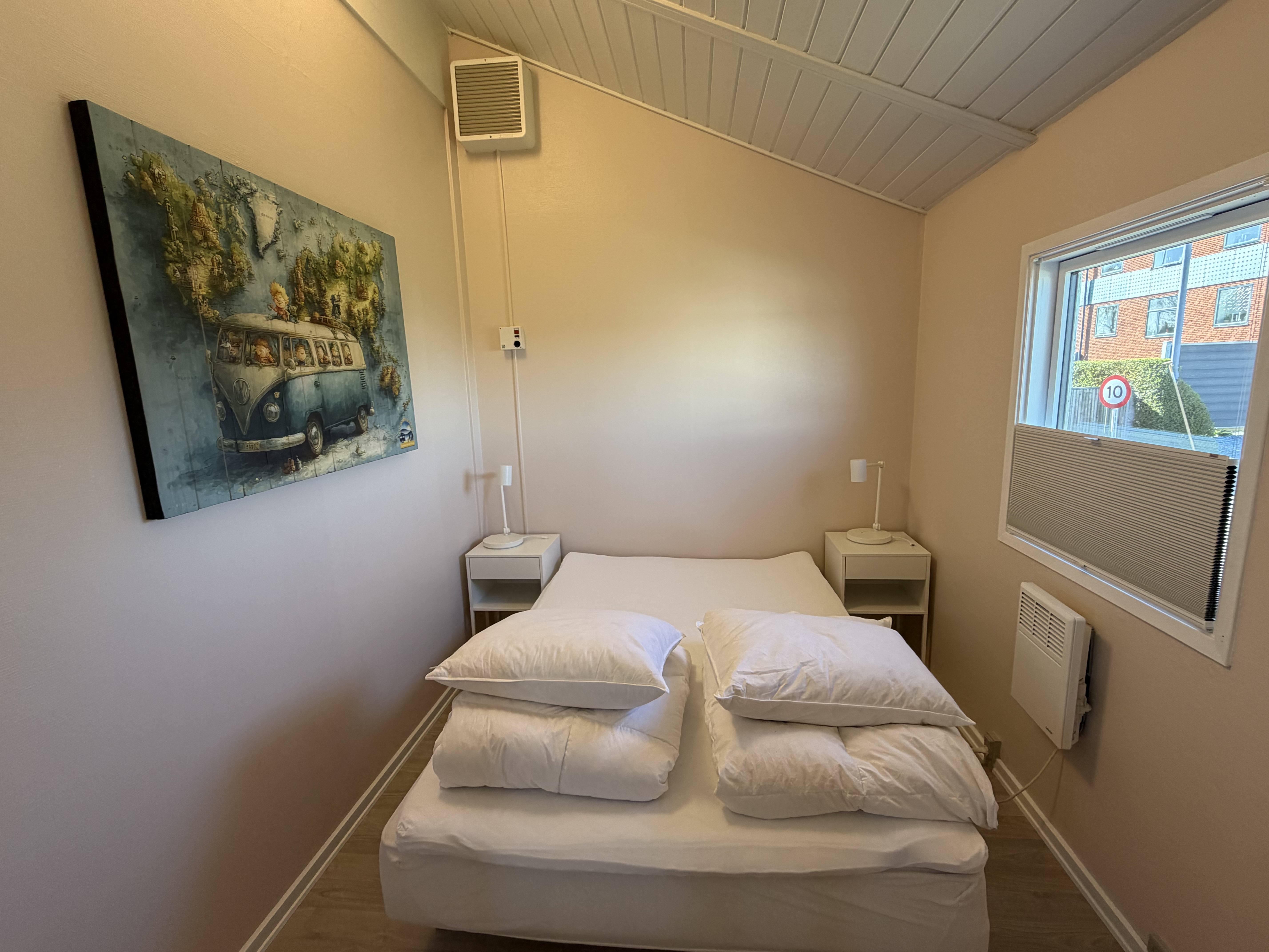Senior Cabin bedroom 2