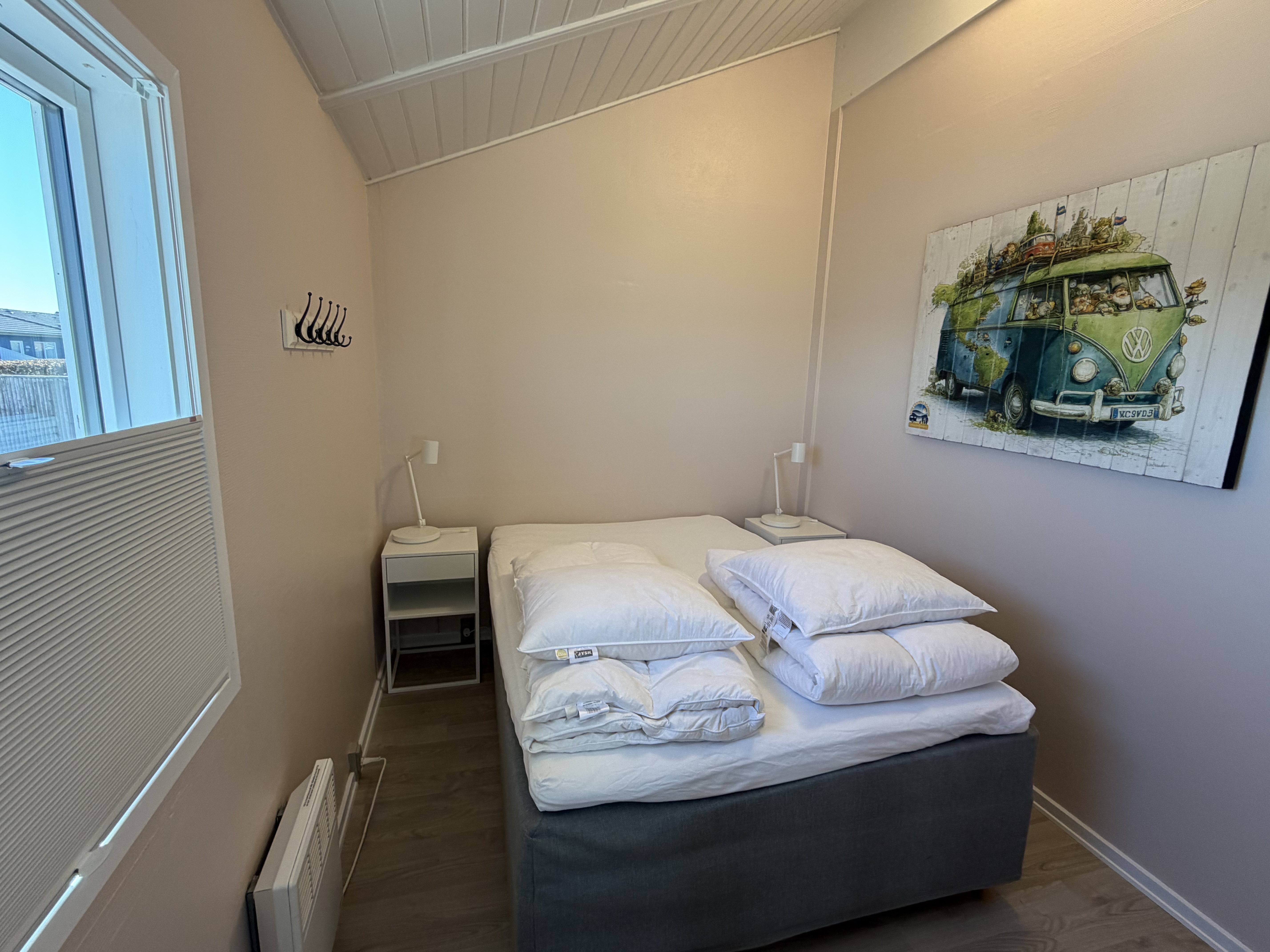 Senior Cabin bedroom 1